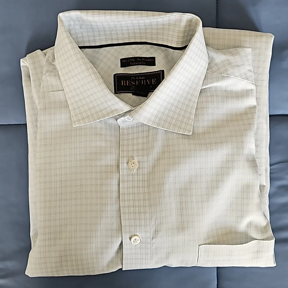 Jos A Bank Reserve Collection Dress Shirt - Picture 2 of 12